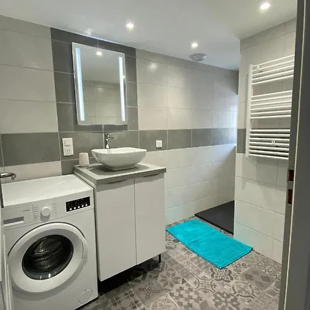 Hébergement de vacances Maison Individuelle à 2 1 Canapé Lit Wifi Gratuit Chanac